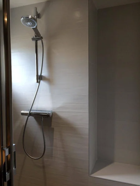 renovation agrandissement port camargue salle bain optimisation espace